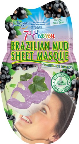 Et ansikt med en lilla mudsmaske, grønne blader og bjørnebær, på emballasjen for en brasiliansk leirmaske.