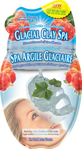 En ansiktsmaske med røde bær, grønne blader og leire, som fremmer glatt og sunn hud. Produktet heter Glacial Clay Spa.