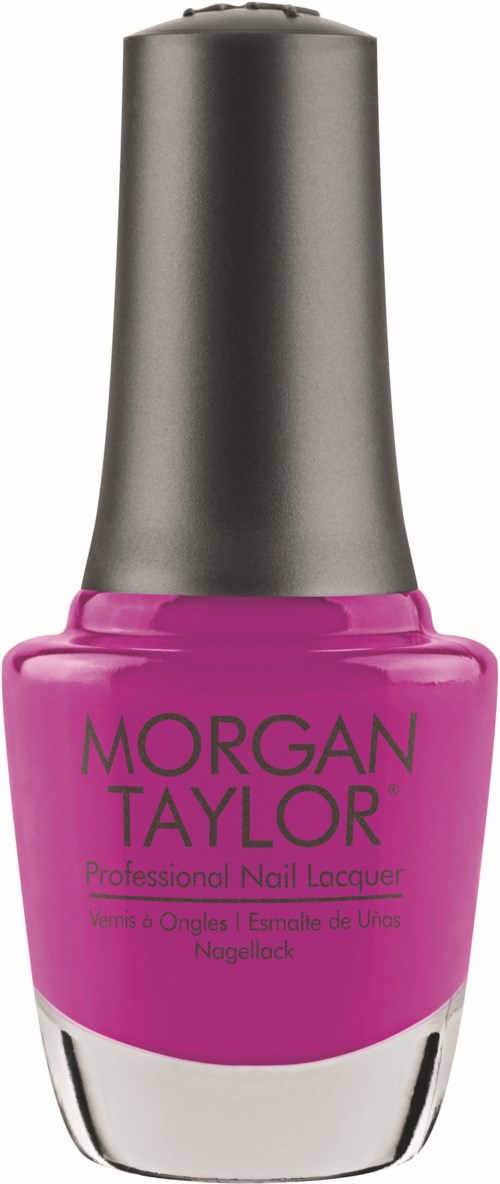 En rosa nagellacksflaska med silverlock och svart text, märkt Morgan Taylor, professionell nagellack.