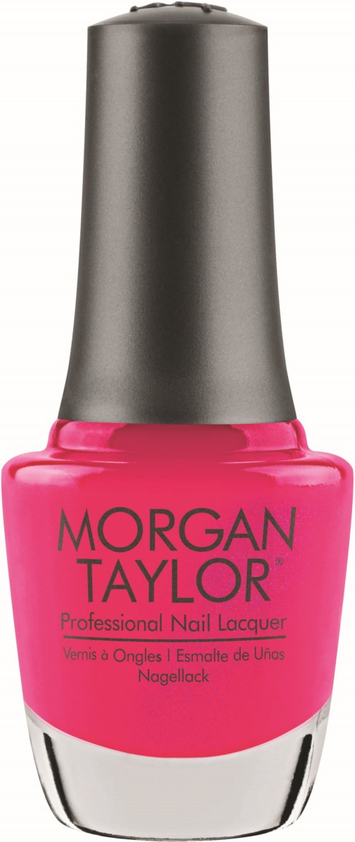 Ljust rosa nagellackflaska med silverkapsyl och svart text som säger "Morgan Taylor".