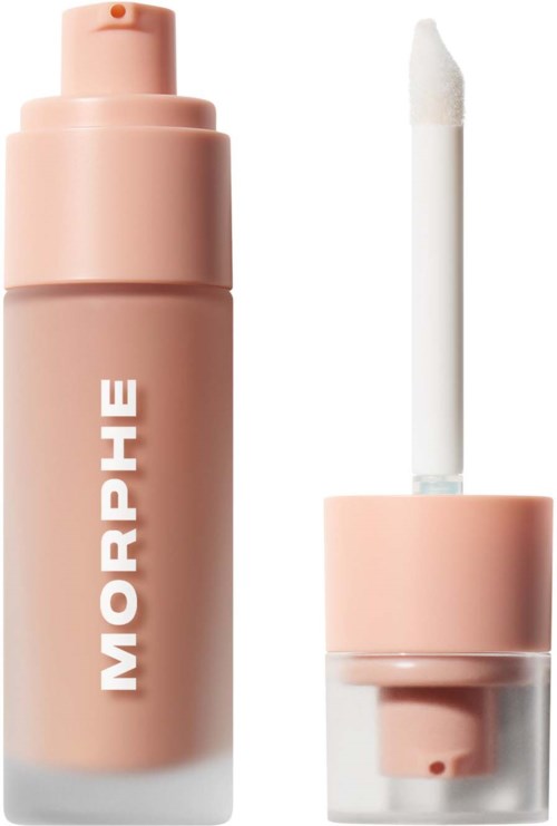 En rosa tub av Morphie concealer med dess applikatorstift bredvid.