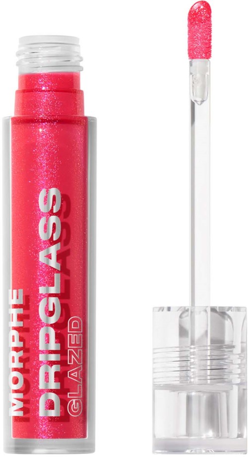 En rosa läppglansrör med silvertext och en tydlig applikatorsborste med rosa gloss.