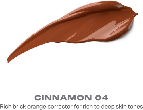En smet av rik brunt färg med lätt glansig yta, märkt Cinnamon 04 för djupa hudtoner.