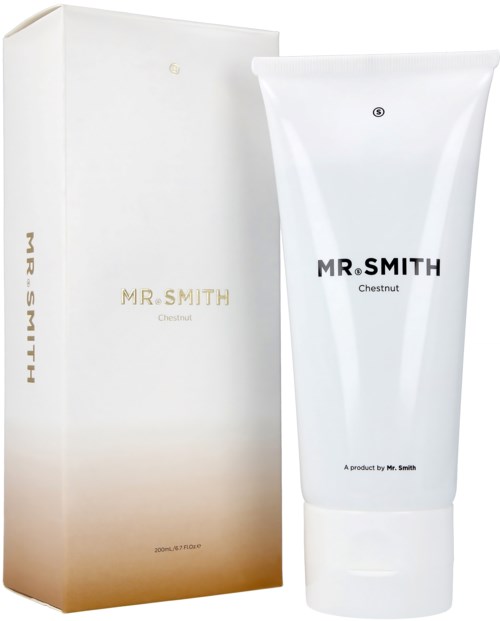 En hvit tube og eske merket 'MR. SMITH Chestnut' for hudpleie- eller groomingprodukt.