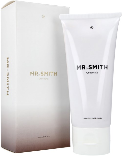 En hvit eske og en hvit tube merket Mr. Smith Chocolate.