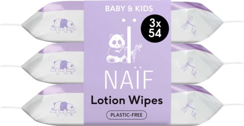 Tre pakker med lotionservietter for baby og barn i lilla og hvit emballasje, merket som plastfri og 54 servietter per pakke.