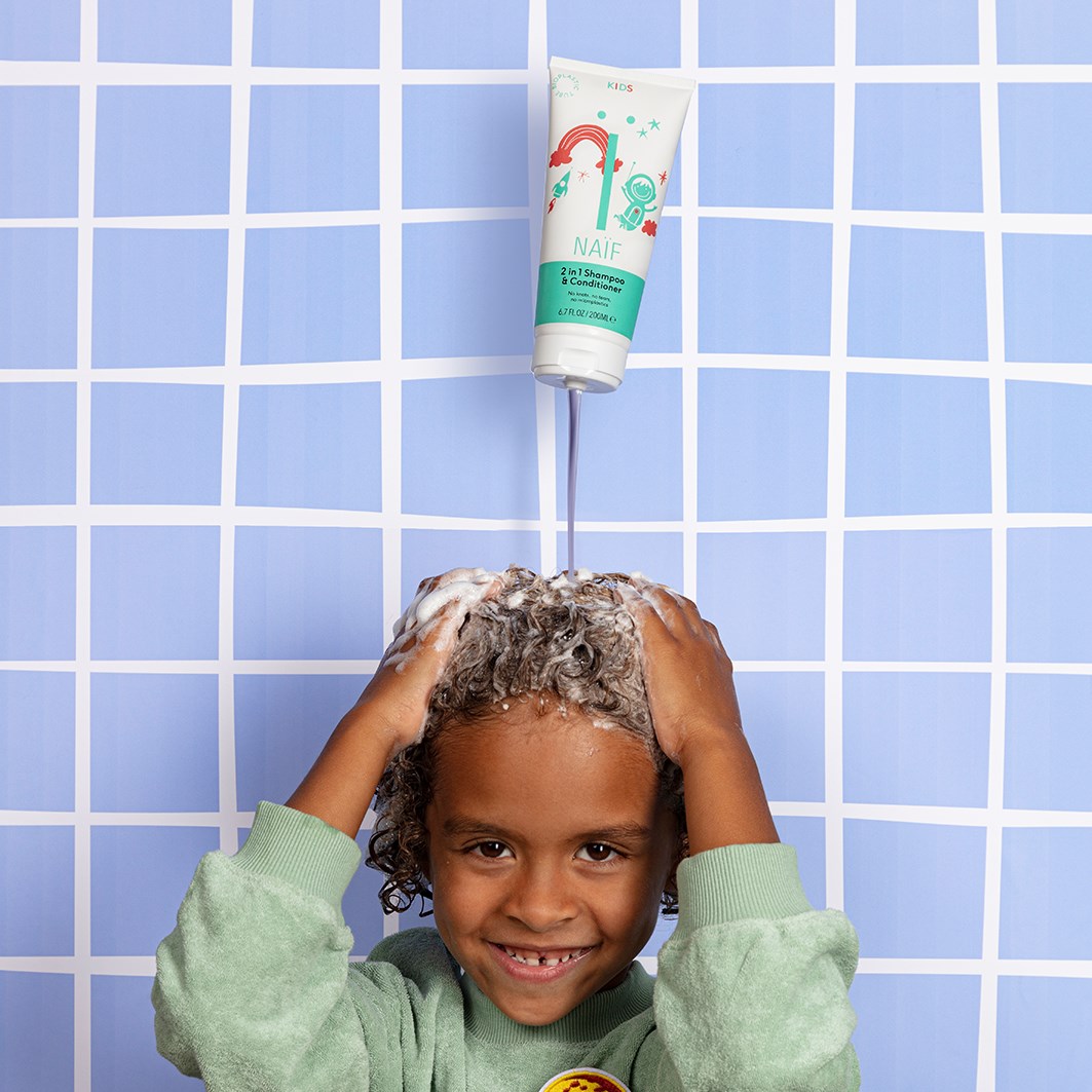 NAÏF Kids 2in1 Shampoo & Conditioner 200 ml (obrázok 3)