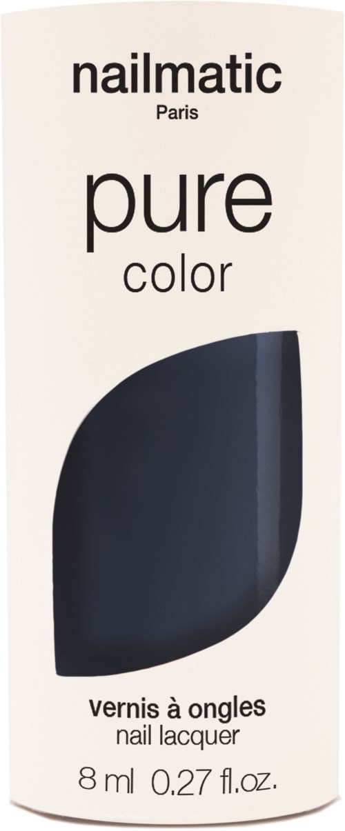 En etikett för Nailmatic Paris nagellack i mörk marinblå färg, 8 ml, enkel och ren design.