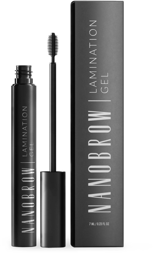 Musta putkilauta ja harjan, vieressä pituuskotelo. Teksti lukee 'NANOBROW LAMINATION GEL'.