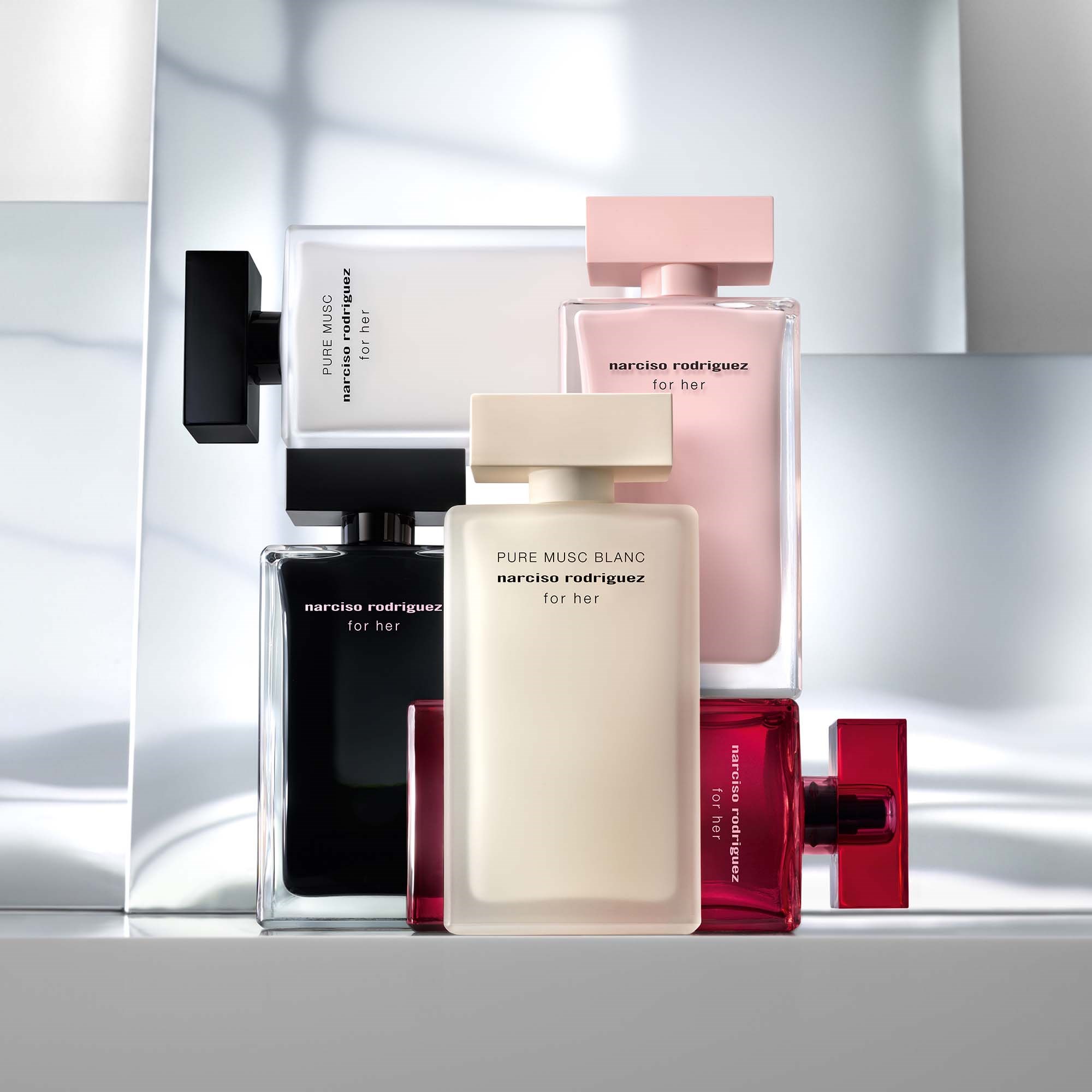 Narciso Rodriguez For Her Pure Musc Blanc Eau de Parfum Intense 50 ml (obrázok 4)