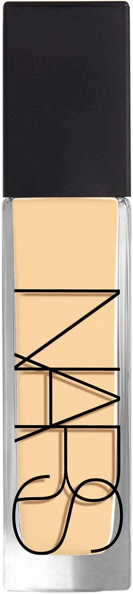 NARS-logo på klar glasflaske med flydende highlighter eller concealer, med sort låg og beige produkt indeni.