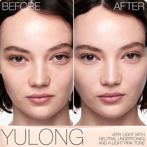 Før- og efterbilleder af en kvinde, der viser forbedret hudklarhed og tone. Tekst nævner Yulong hudplejeprodukt og nuancer.