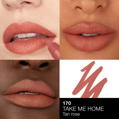 Nahaufnahme von drei verschiedenen Lippen mit Tan-Rose-Lippenstift, Zeigt Anwendung und Farbe. Lippenstiftname ist 'Take Me Home'.