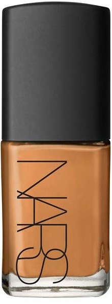 NARS foundationfles met een zwarte dop en beige vloeistof binnen.