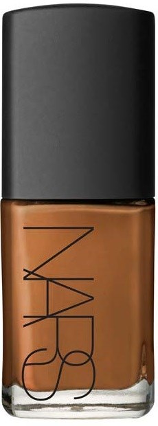 NARS vloeibare foundation in een bruin tint met zwarte dop.
