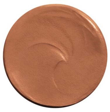 Eine runde Make-up-Grundierung mit hellbrauner Farbe und Pinselstrichen auf der Oberfläche.