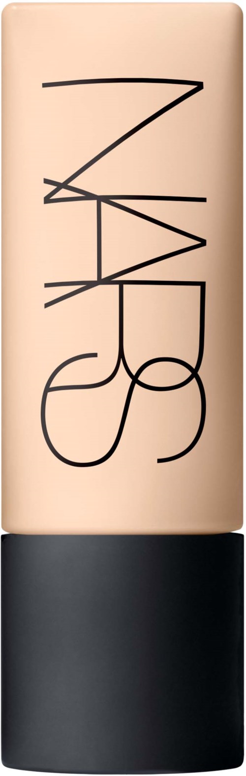 NARS-logo på en beige leppestift- papir med svart hette.
