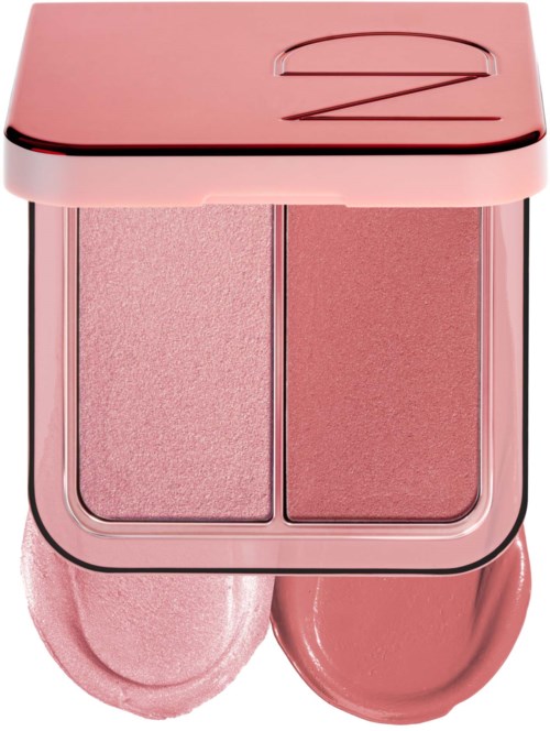 En rosa makeup-kompakt med två nyanser av blush och en svampapplikator.