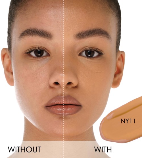 Ett ansikte utan och med makeup, visar skillnad i hudton och struktur.