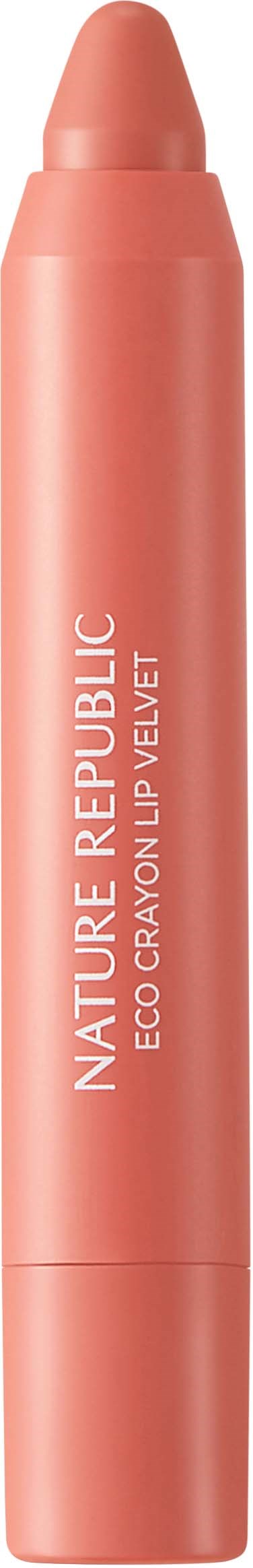 Koralli-värinen huulipunasiku, jossa valkoinen teksti 'Nature Republic Eco Crayon Lip Velvet', valkoisella taustalla.