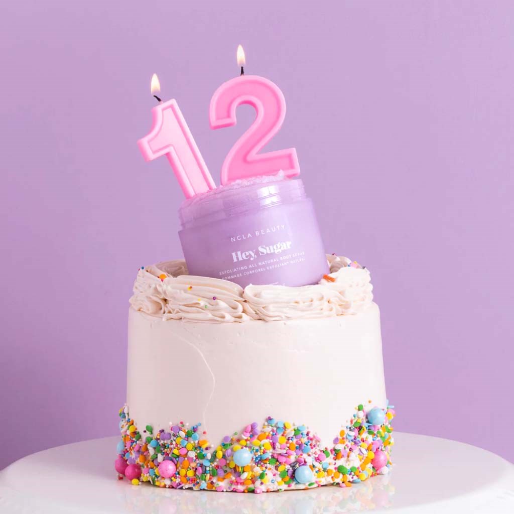 NCLA Beauty Birthday Cake Hey, Sugar Body Scrub 250 g (obrázok 3)