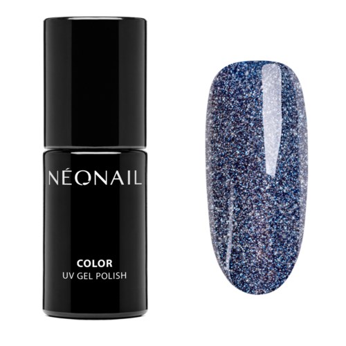 Eine schwarze Flasche mit der Aufschrift 'NEONAIL COLOR UV GEL POLISH' und ein glitzerblaues Nageldesign-Muster.