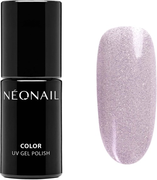 Eine schwarze Flasche mit der Aufschrift 'NEONAIL' und daneben ein helllila glitzernder Nagellack.