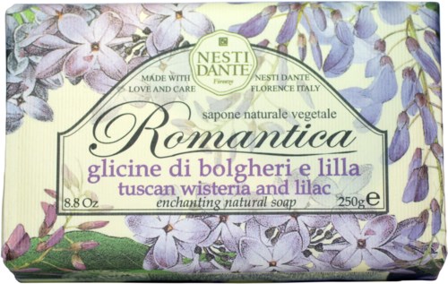 Pakkaus luonnollista saippuaa lavendelillä ja syreenillä, merkiltään "Romantica," Italia, 250g.