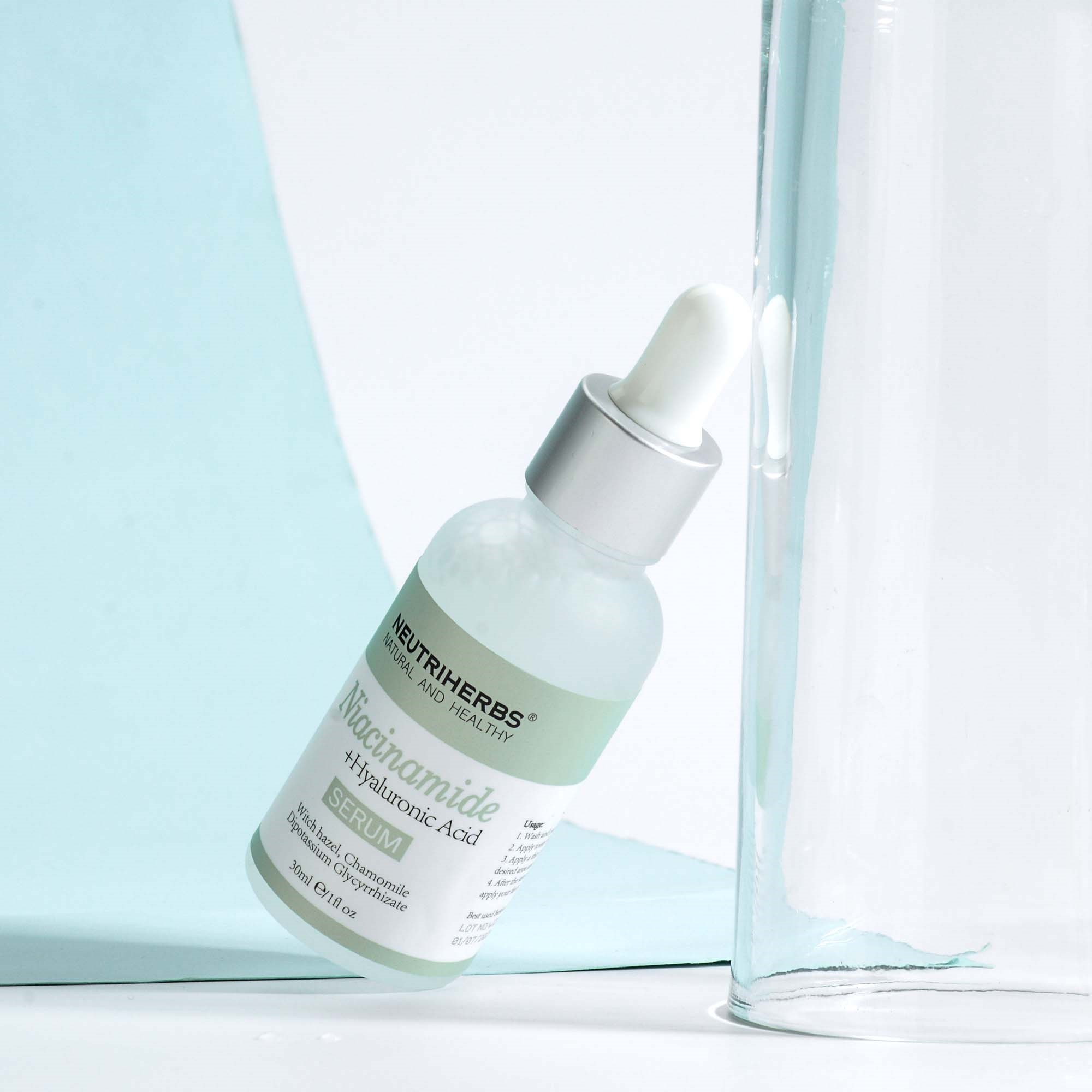 Neutriherbs Niacinamide + Hyaluronsyra Skin Serum 30 ml (obrázok 11)