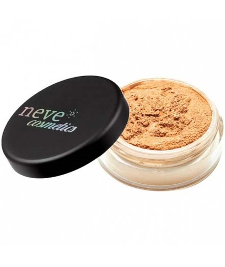 En behållare med beige mineralmakeup och svart lock som är öppet, märkt 'Neve Cosmetics'.