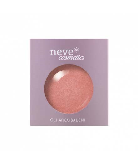 En rund, rosa makeup-produkt i en lilla eske med hvit tekst som sier 'neve cosmetics' og 'GLI ARCOBALENI'.
