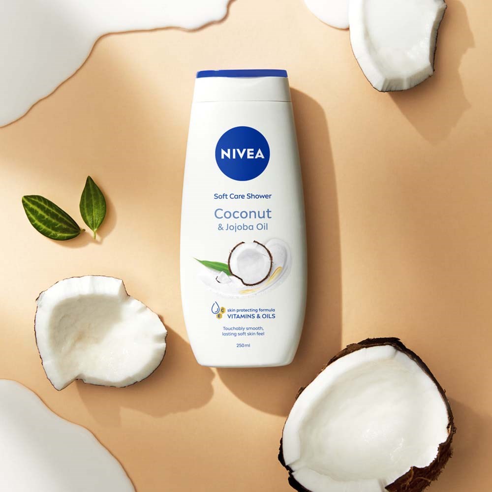 Alternativ bild 1 för NIVEA Creme Coconut Shower 250 ml