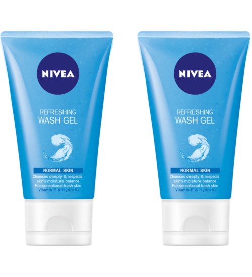 Dwie tubki Nivea Refreshing Wash Gel do skóry normalnej, niebieskie butelki z białymi zakrętkami i logo.