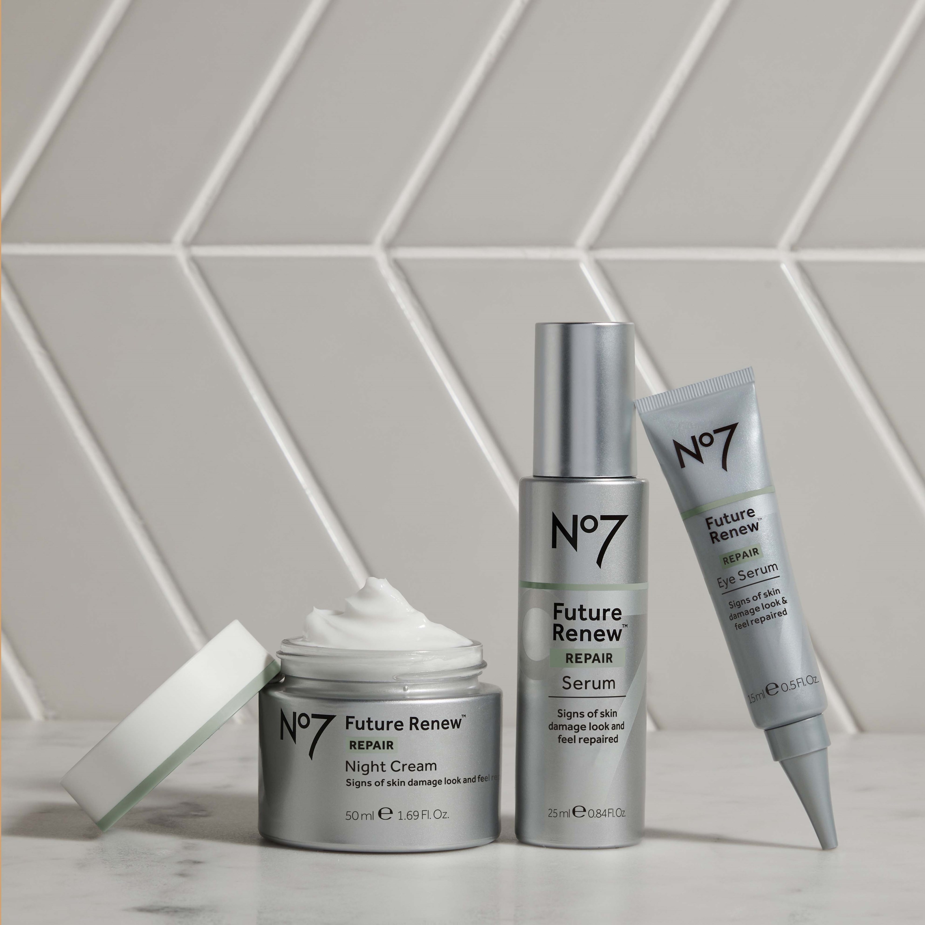 No7 Future Renew Repair Night Cream 50 ml (obrázok 4)