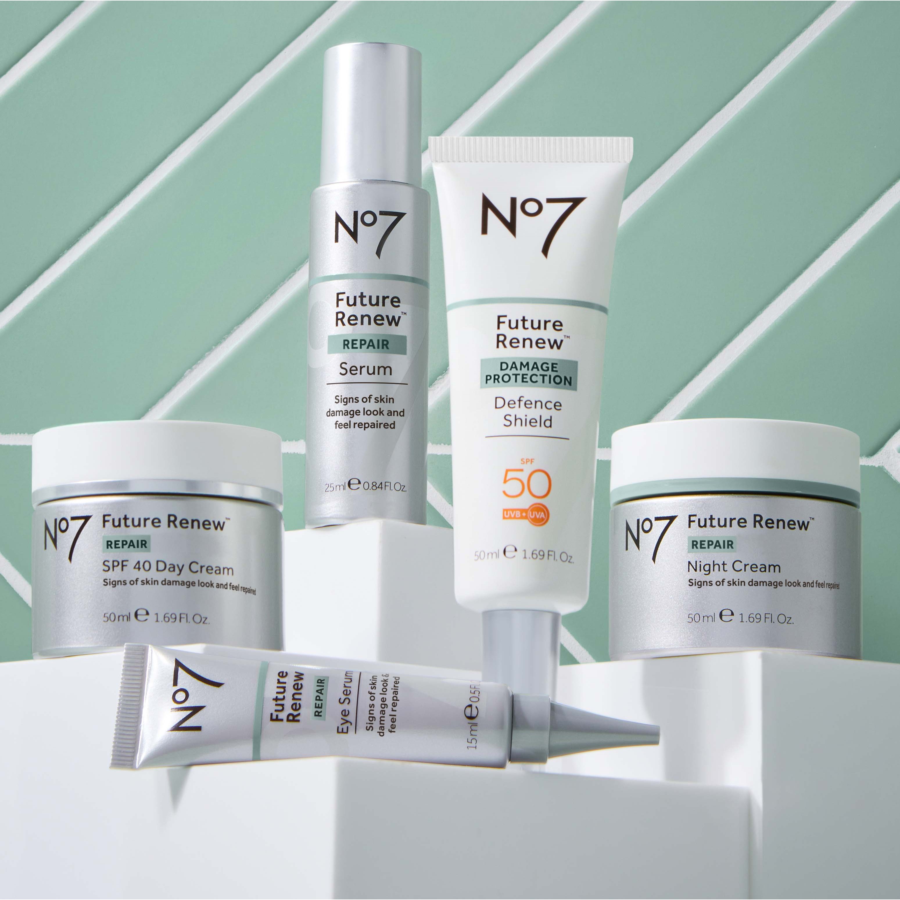 No7 Future Renew Shield SPF50 50 ml (obrázok 5)