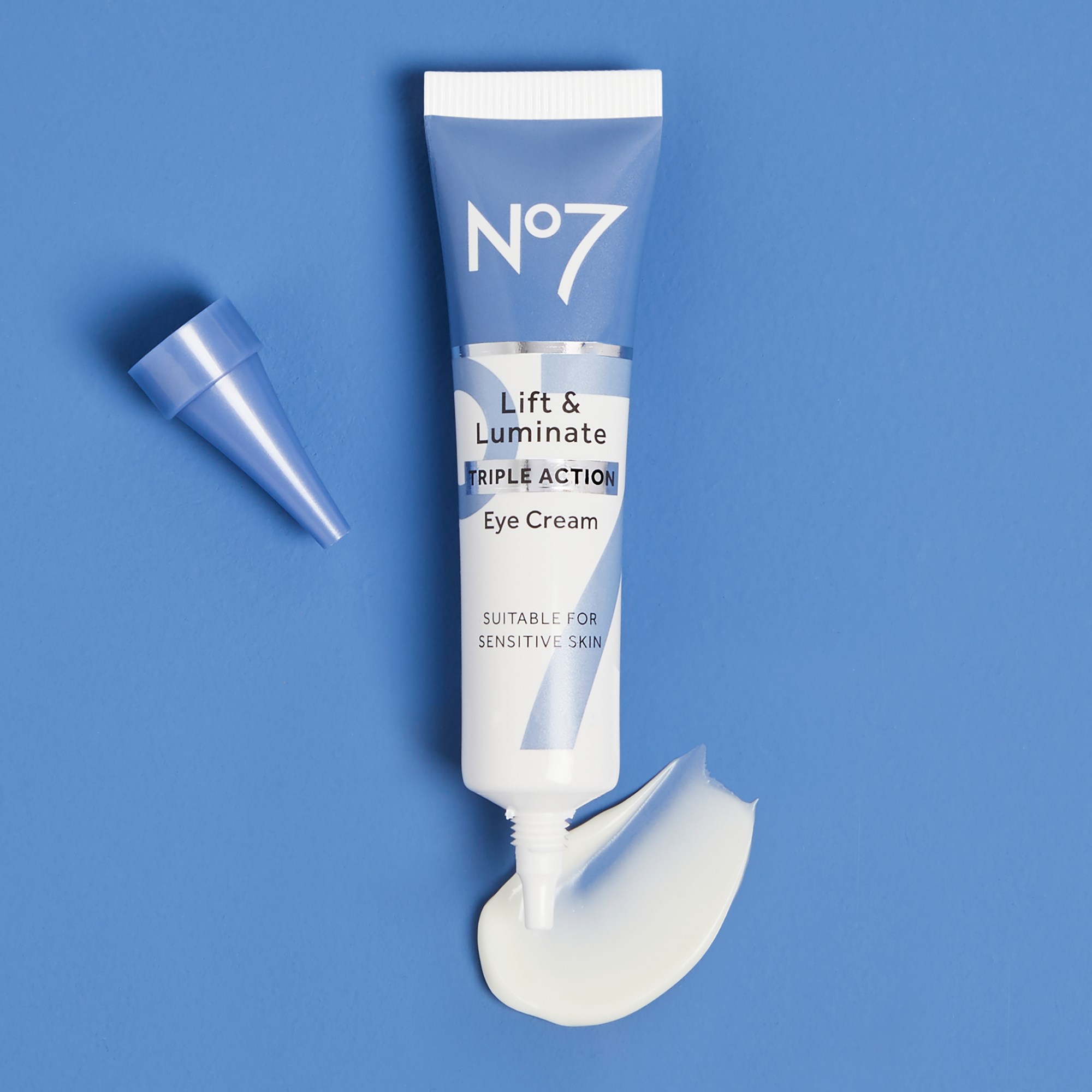 No7 Lift & Luminate Triple Action Eye Cream 15 ml (obrázok 5)
