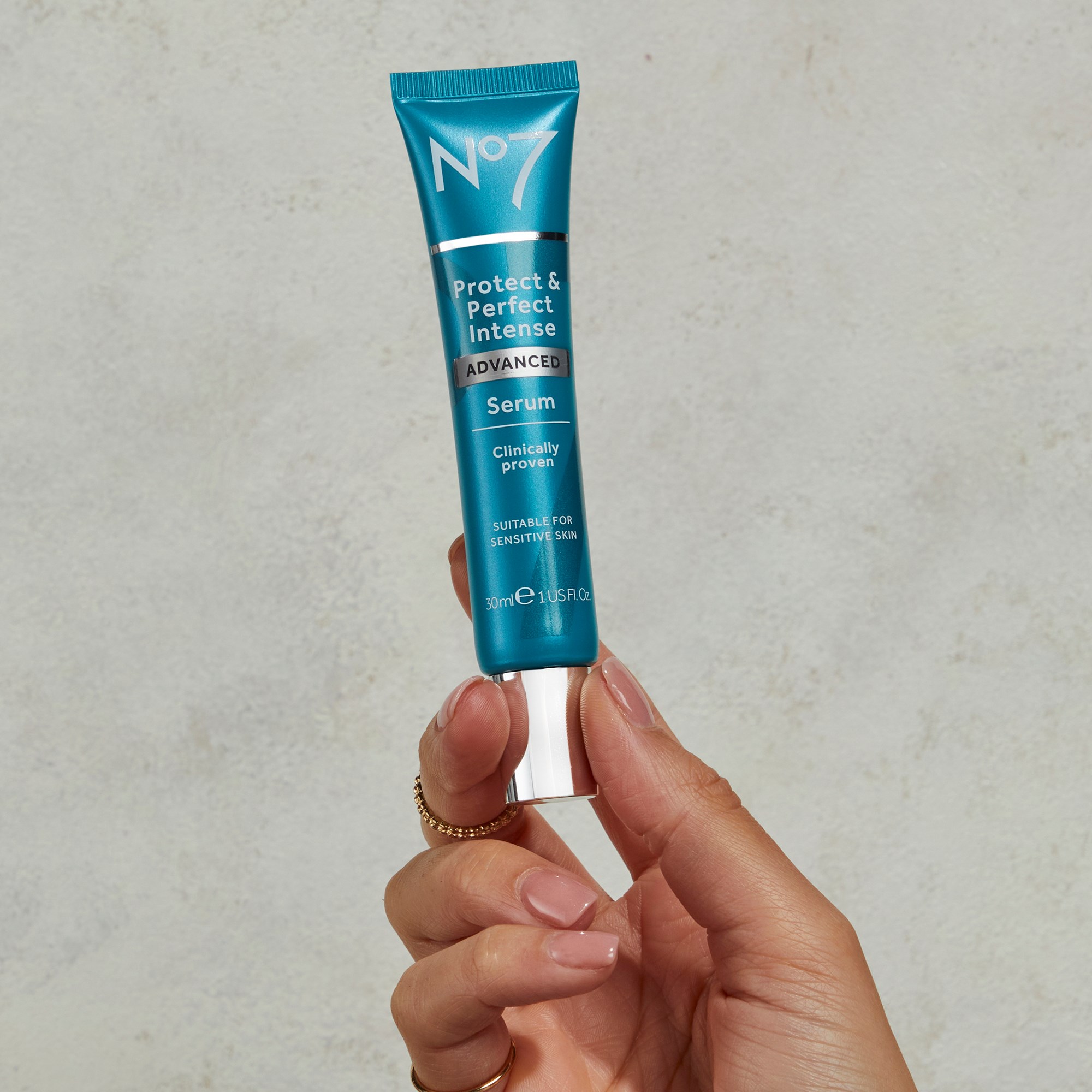 No7 Protect & Perfect Intense Advanced Face Serum 30 ml (obrázok 4)