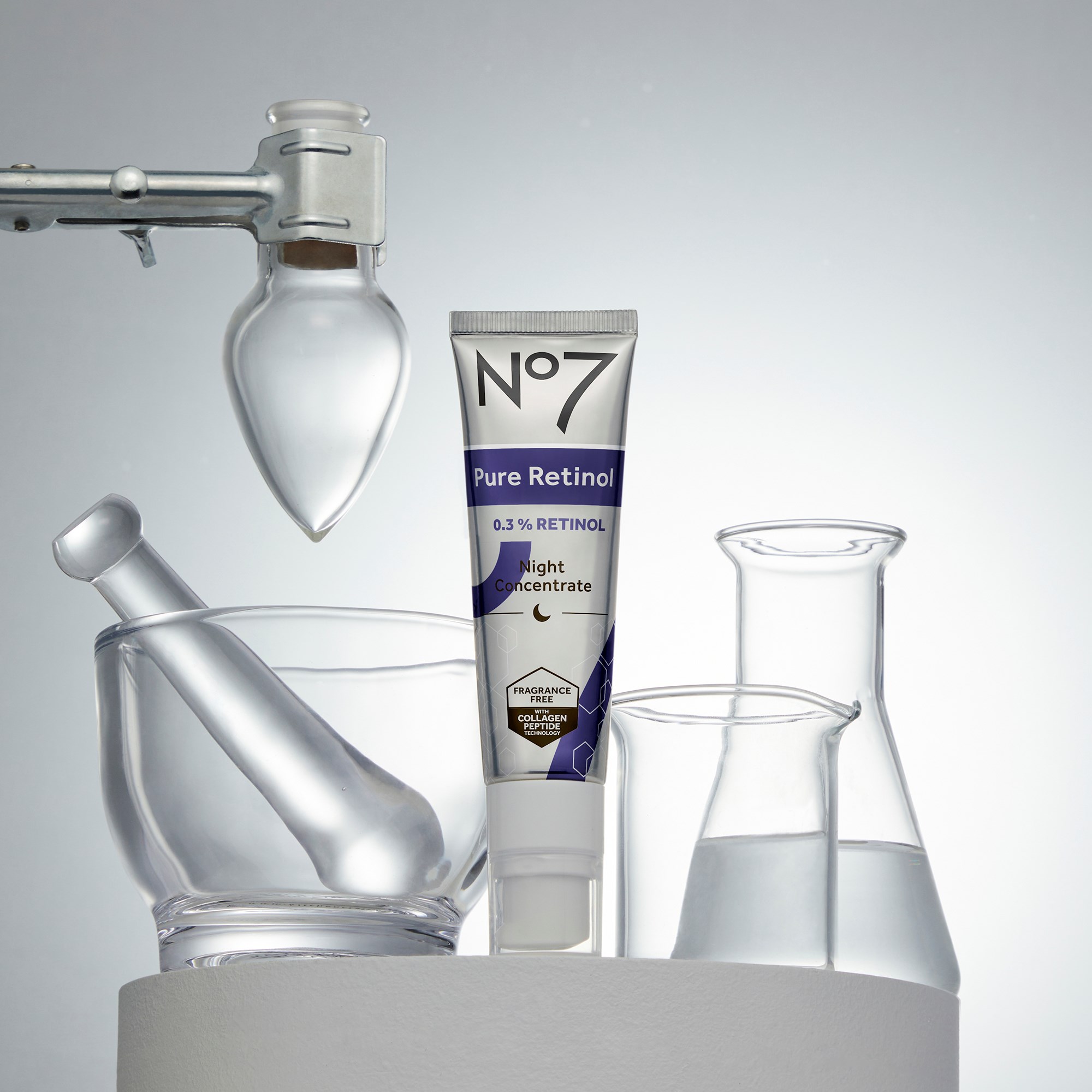 No7 Pure Retinol 0,3% Night Concentrate 30 ml (obrázok 4)