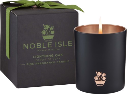 Noble Isle Lightning Oak Fine Fragrance Candle 200 g