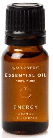 Kleine braune Flasche mit schwarzem Deckel, beschriftet 'Essential Oil Energy Orange Petitgrain' für Aromatherapie.