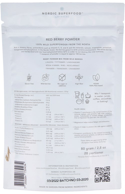 Tekst på emballasjen om nordisk supermat, beskriver rød bær pulver, fordeler, ingredienser og næringsinformasjon.