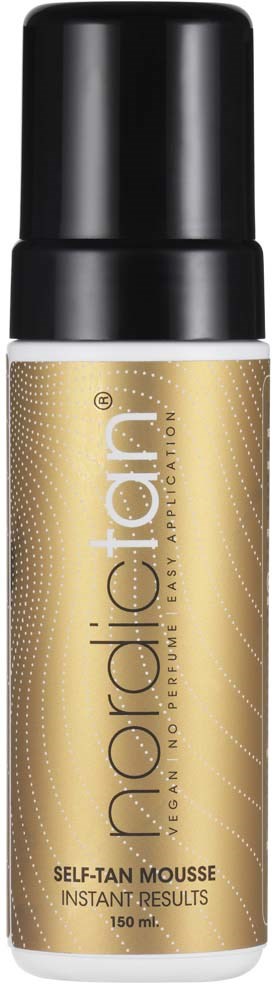 En gullfarget og svart flaske med selvbruningsmousse og pumpe, merket 'Self-Tan Mousse' av Noréal Tan.