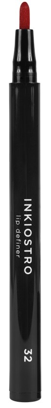 En svart läppennanndare med rött tips, märkt med märket Inkilostro och nummer 32.