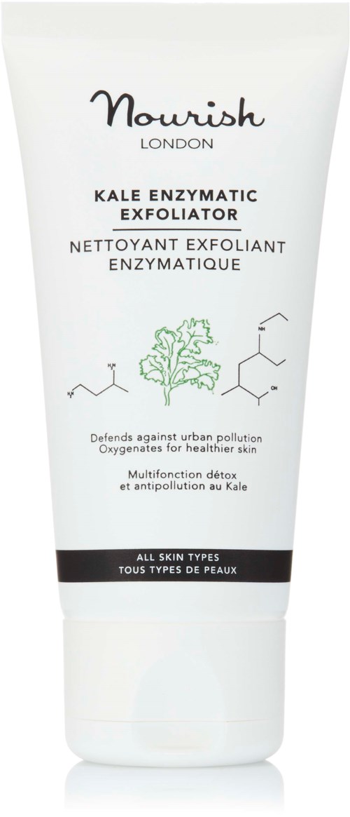 En hvid tube med Nourish London Kale Enzymatic Exfoliator med grøn og sort tekst og en bladillustration.