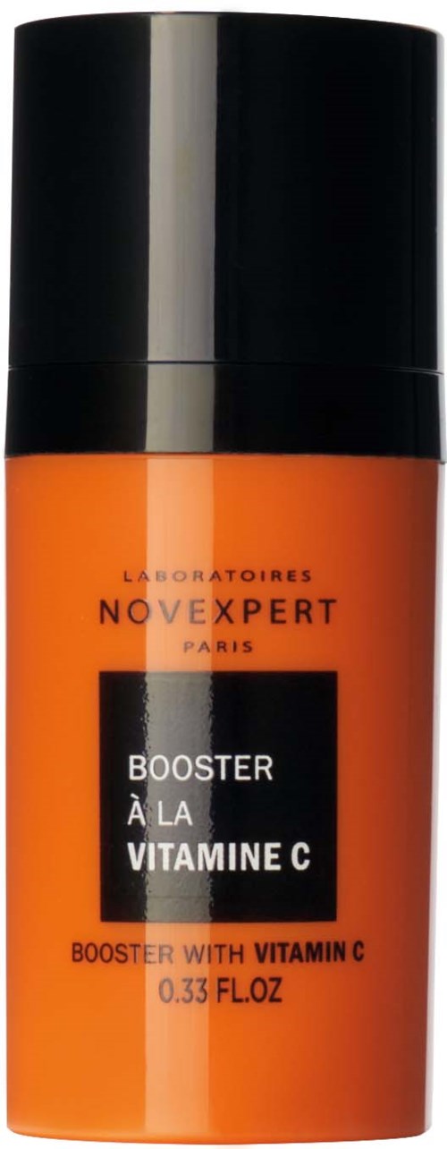 En lille orange flaske med sort låg, der promoverer vitamin C-booster fra Novexpert Paris.