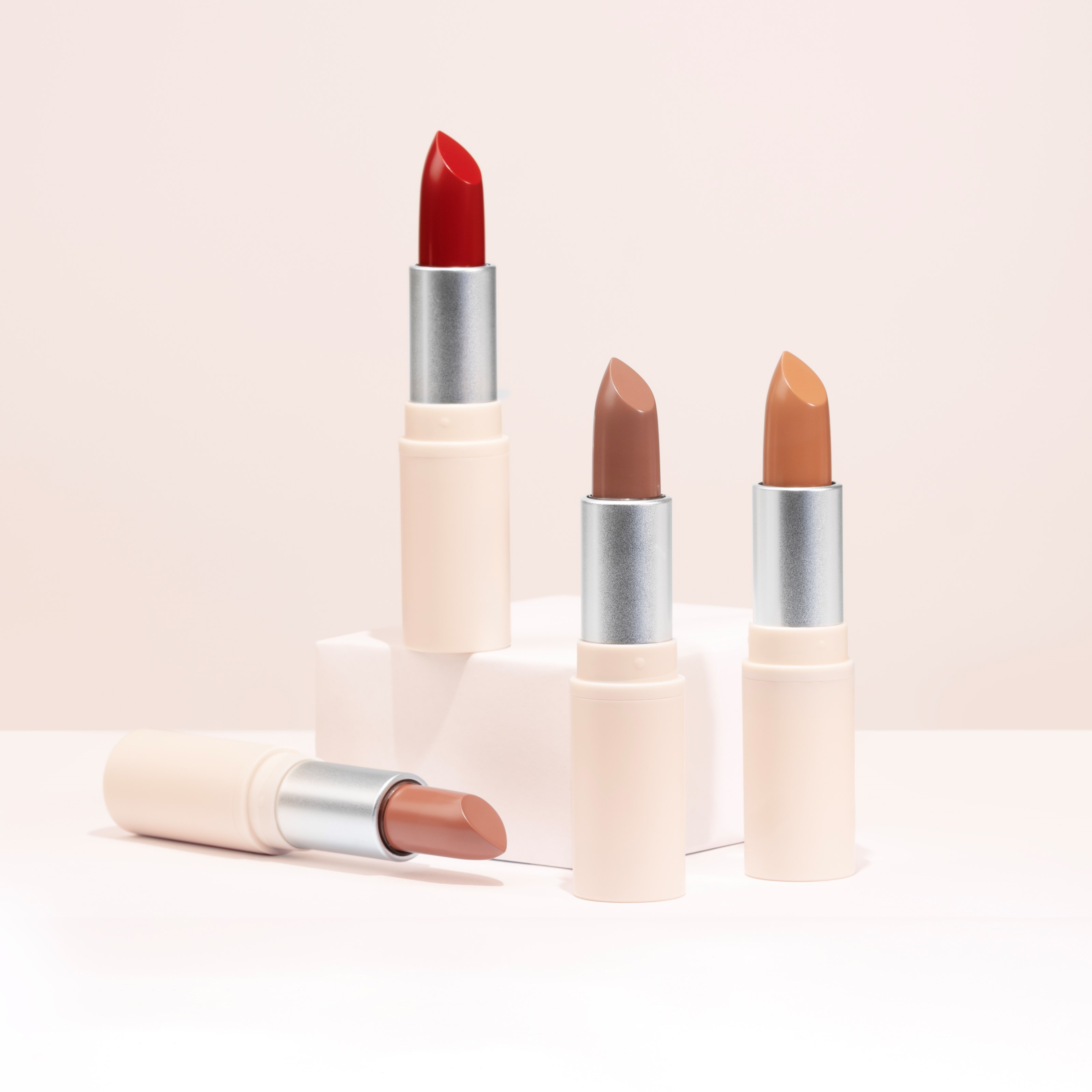 Nude Beauty Creamy Silk Lip Stick (obrázok 4)