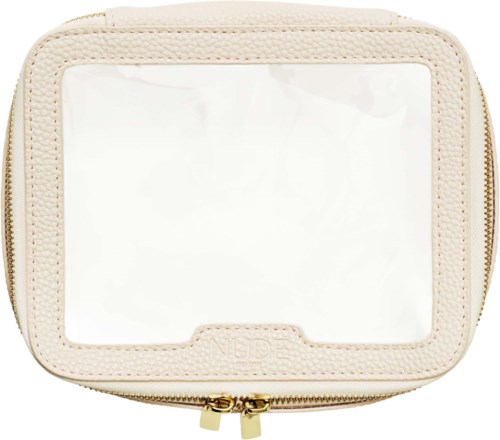 En liten vit väska med ett transparent fönster, en guldig dragkedja och beige sömmar runt kanterna.