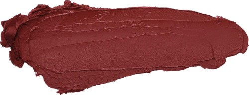 Rote Lippenstift-Spur auf einer weißen Oberfläche. Glatte Textur mit leichten Strichen und Glanz.