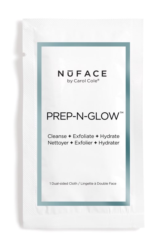 En liten, vit påse med produktnamn PREP-N-GLOW och steg för rengöring, exfoliering och återfuktning.