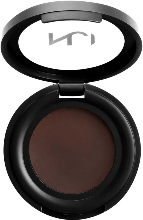 En runt sminkkumulär öppnad med brunt puder inuti och ett spegel på locket.